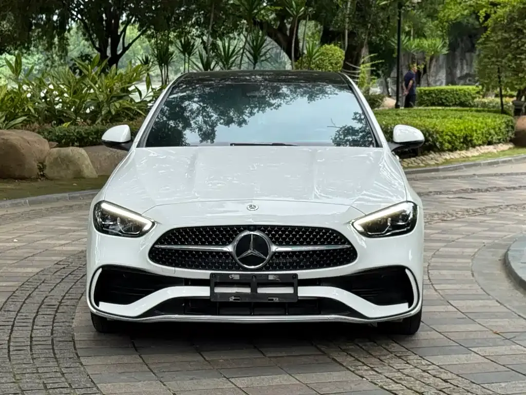 Mercedes-Benz C-Class — фото 1