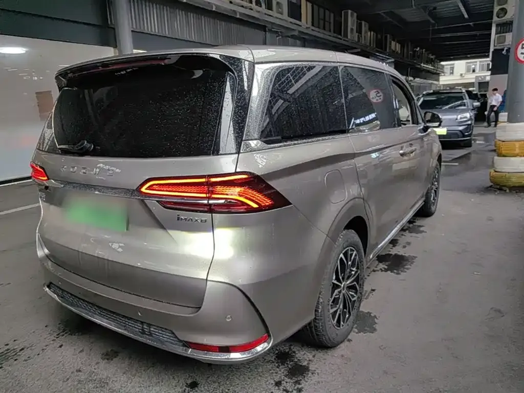 Roewe iMAX8 New Energy 2024 из CN, фото 9