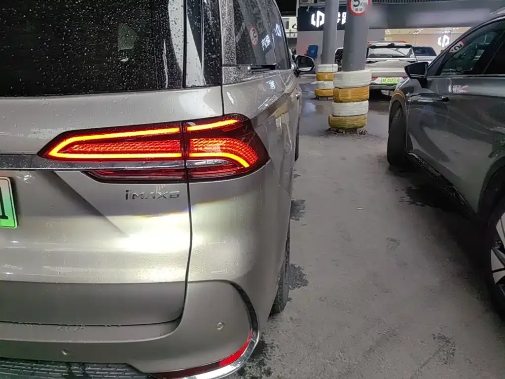 Roewe iMAX8 New Energy 2024 из CN, фото 7