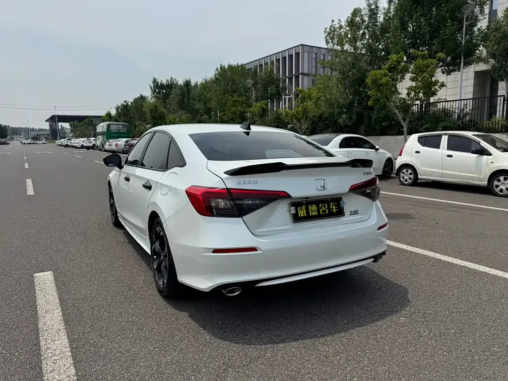 Honda Civic — фото 10