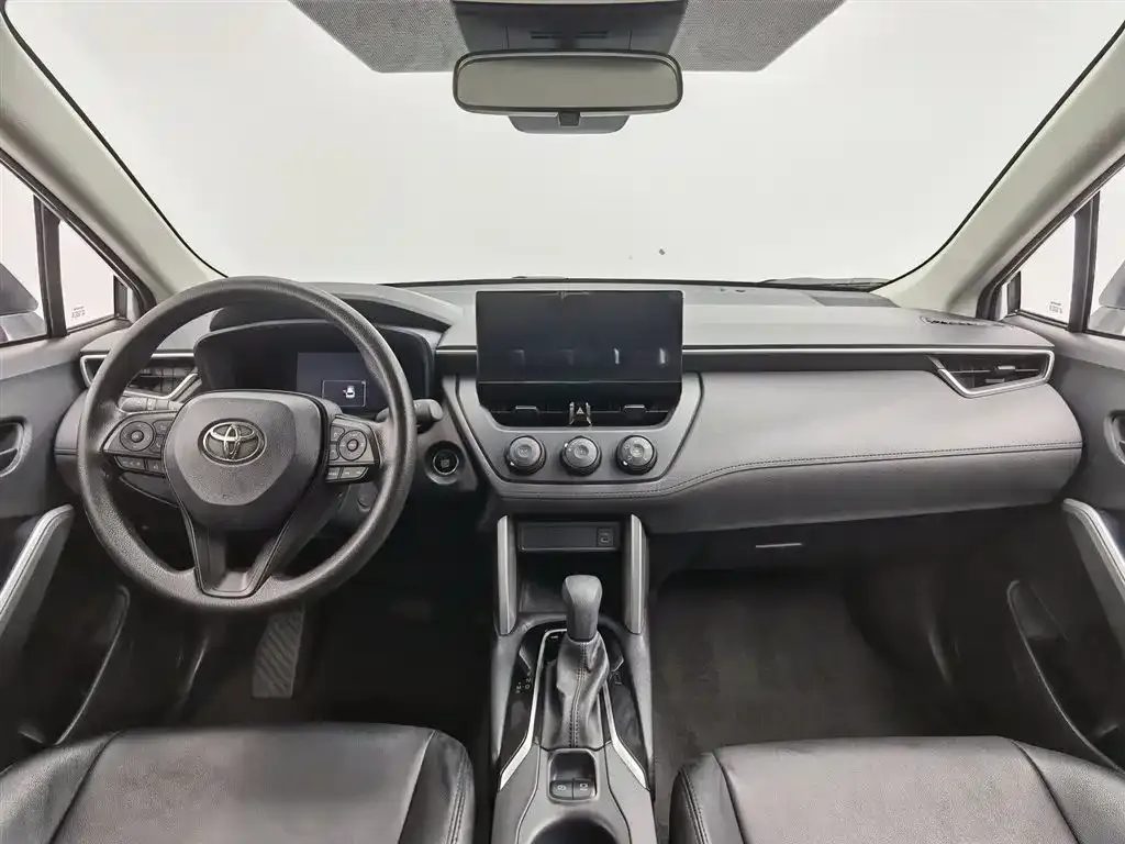 Toyota Corolla Cross 2024 из CN, фото 8