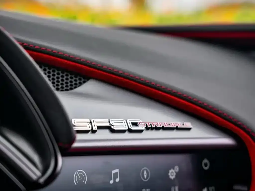 Ferrari SF90 2023 из CN, фото 4