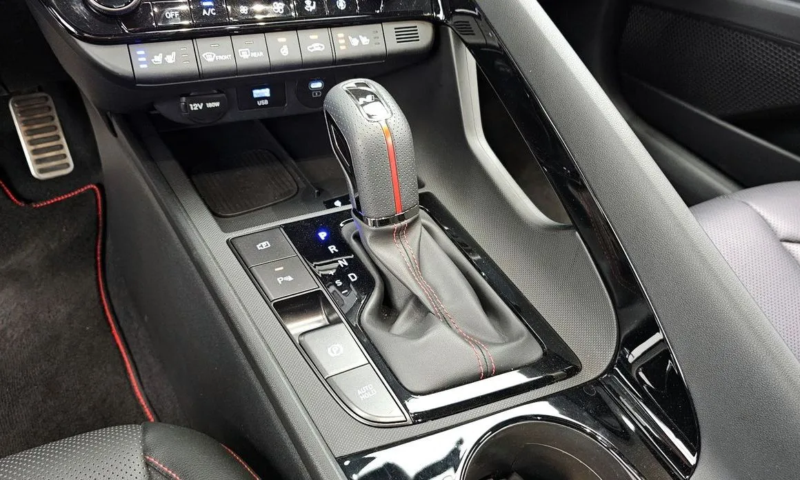 Hyundai AVANTE 2024 из KR, фото 6