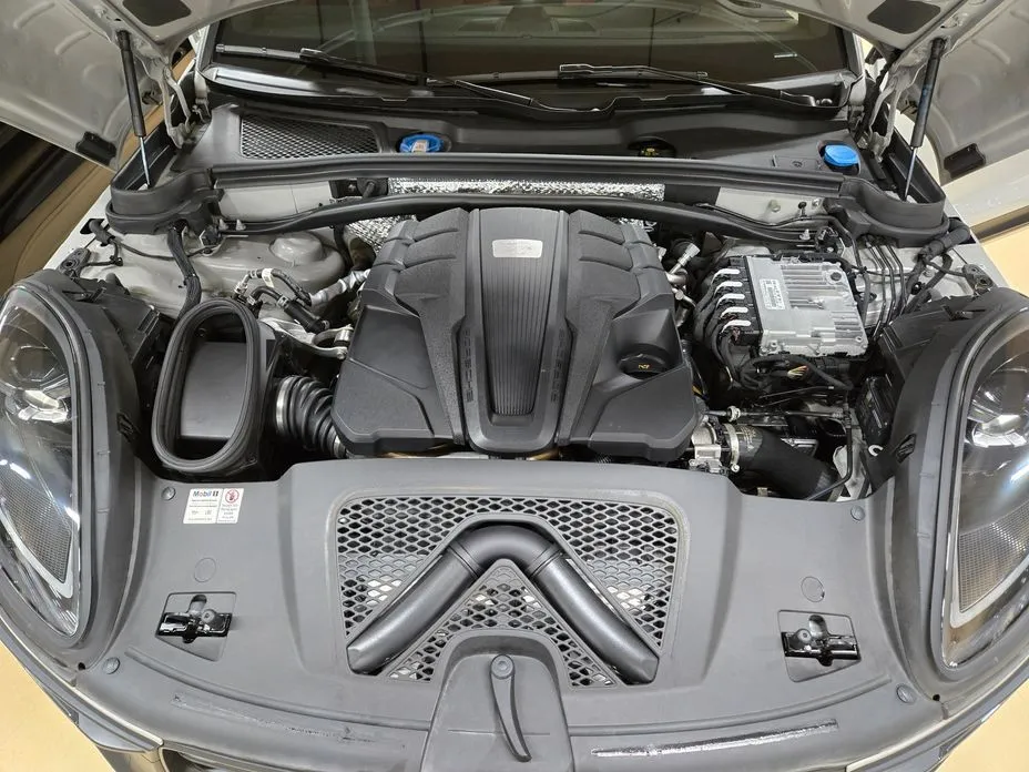 Porsche Macan 2022 из KR, фото 10