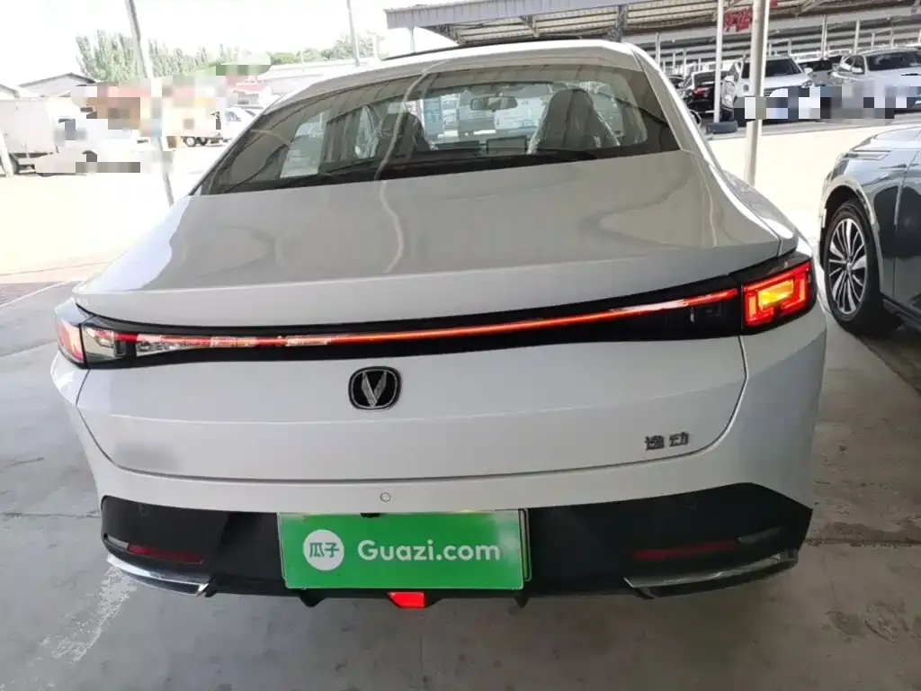 Changan Eado PHEV 2026 из CN, фото 3