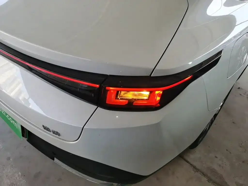 Changan Eado PHEV 2026 из CN, фото 5