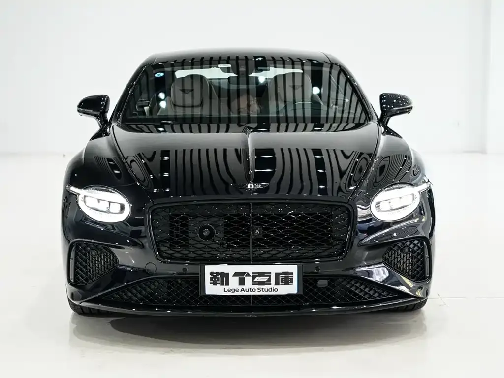 Bentley Continental PHEV 2026 из CN, фото 6