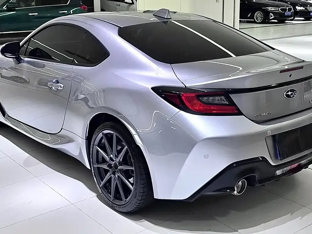 Subaru BRZ — фото 3