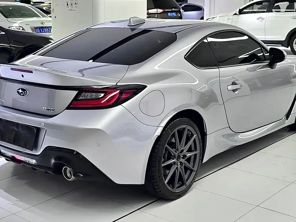 Subaru BRZ — фото 10