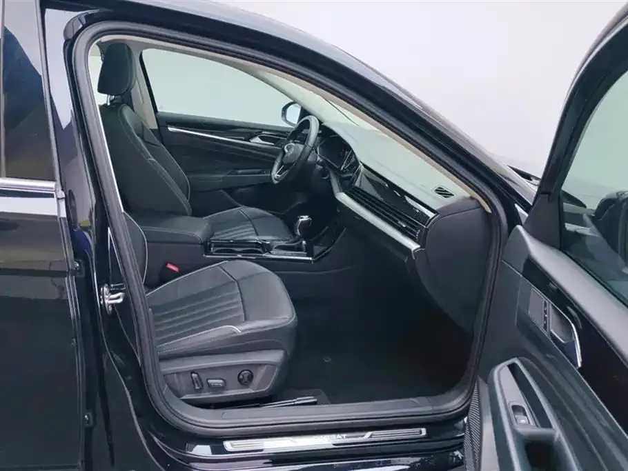 Volkswagen Passat — фото 3