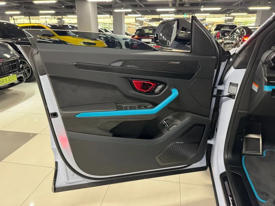 Lamborghini Urus 2025 из KR, фото 5