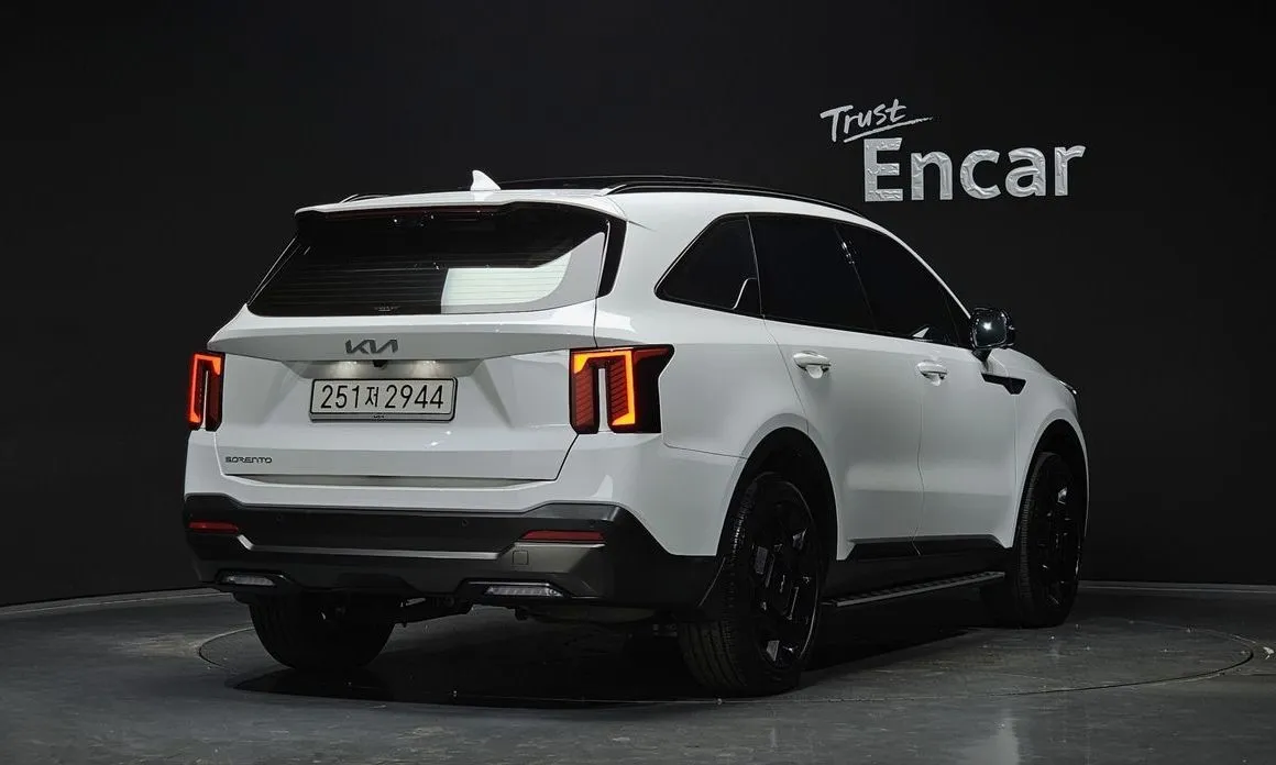 Kia Sorento — фото 4