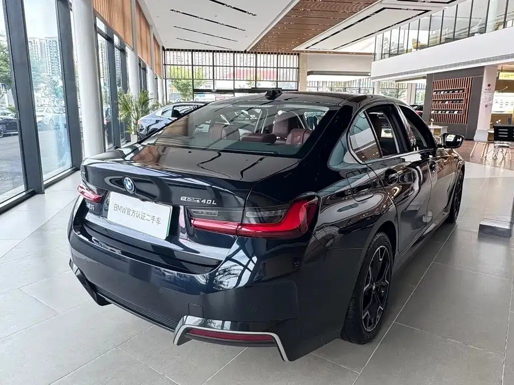 BMW i3 — фото 1