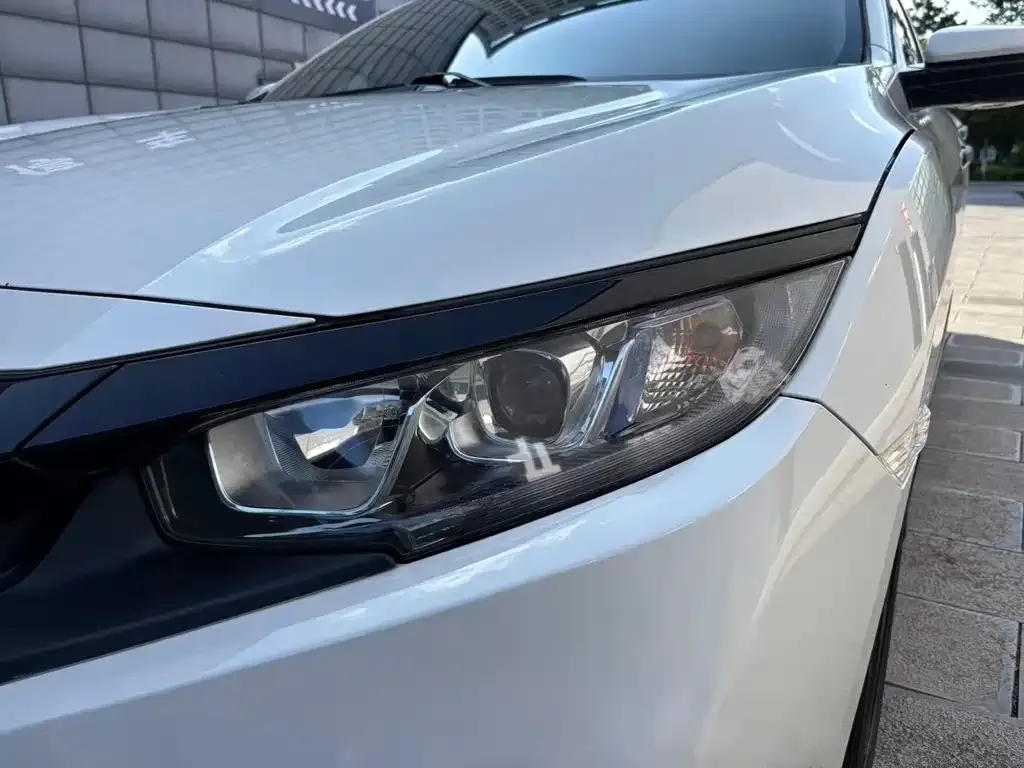 Honda Civic — фото 3
