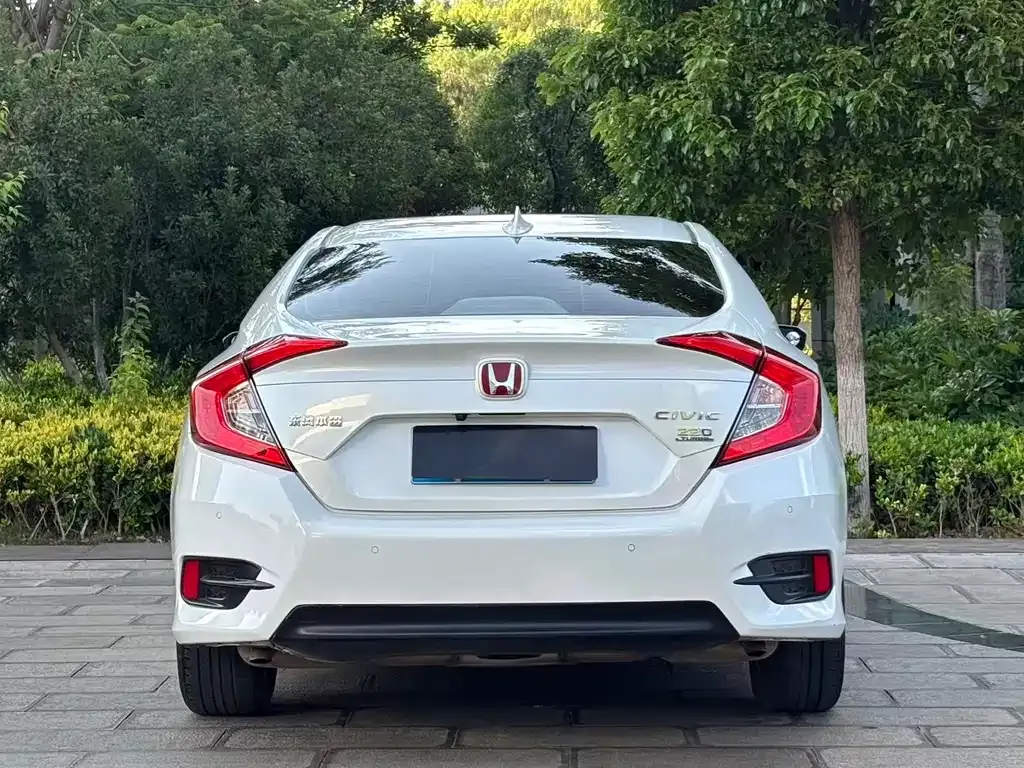 Honda Civic — фото 8