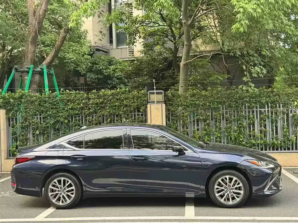 Lexus ES 2022 из CN, фото 8