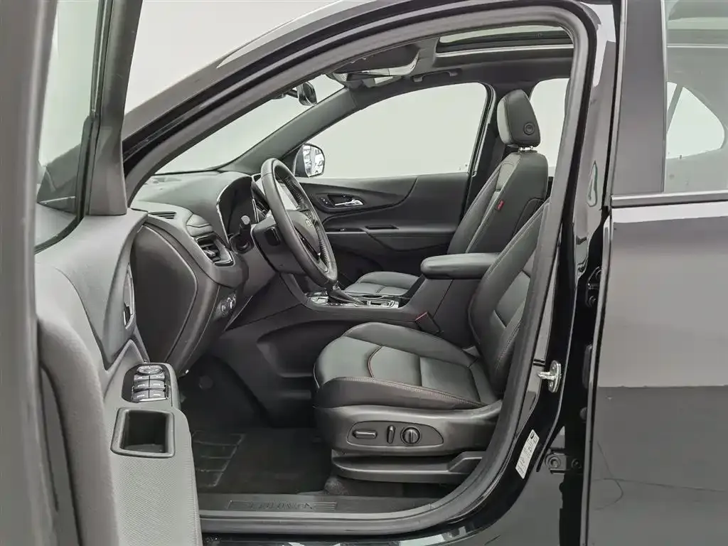 Chevrolet Equinox 2023 из CN, фото 7