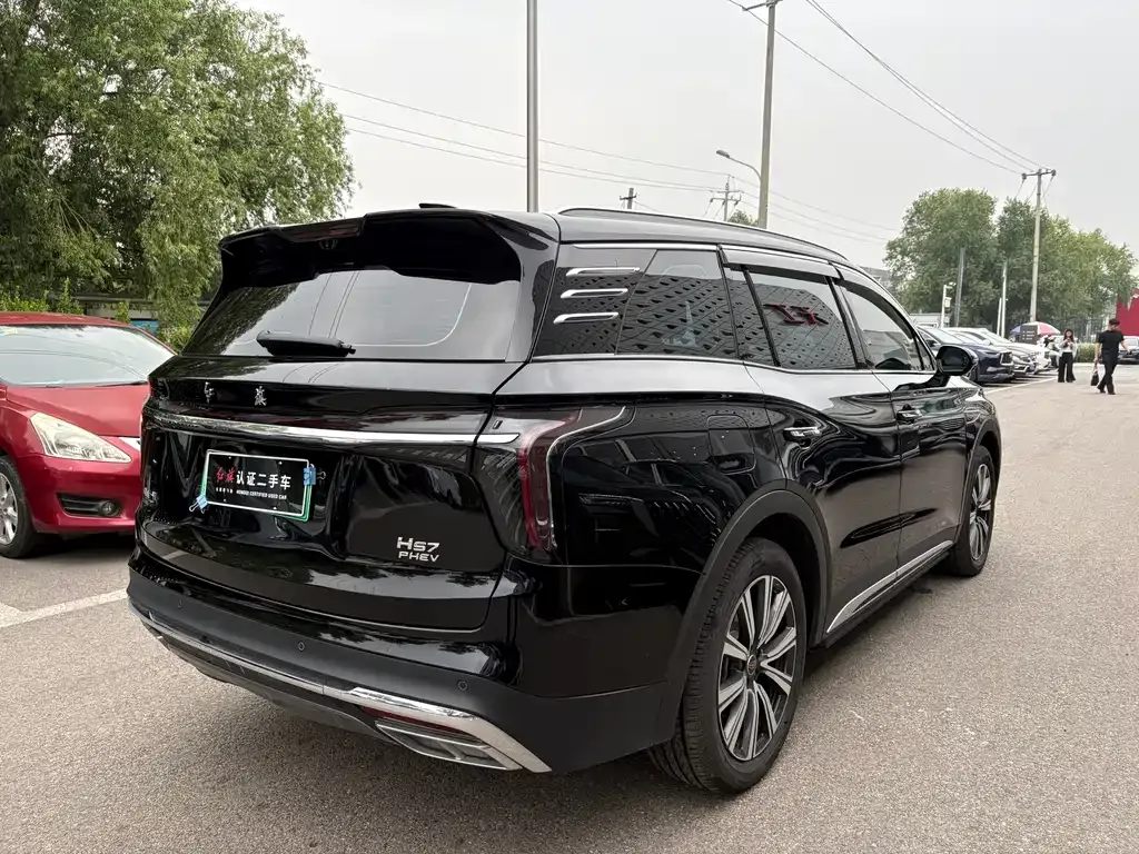 Hongqi HS7 PHEV — фото 3