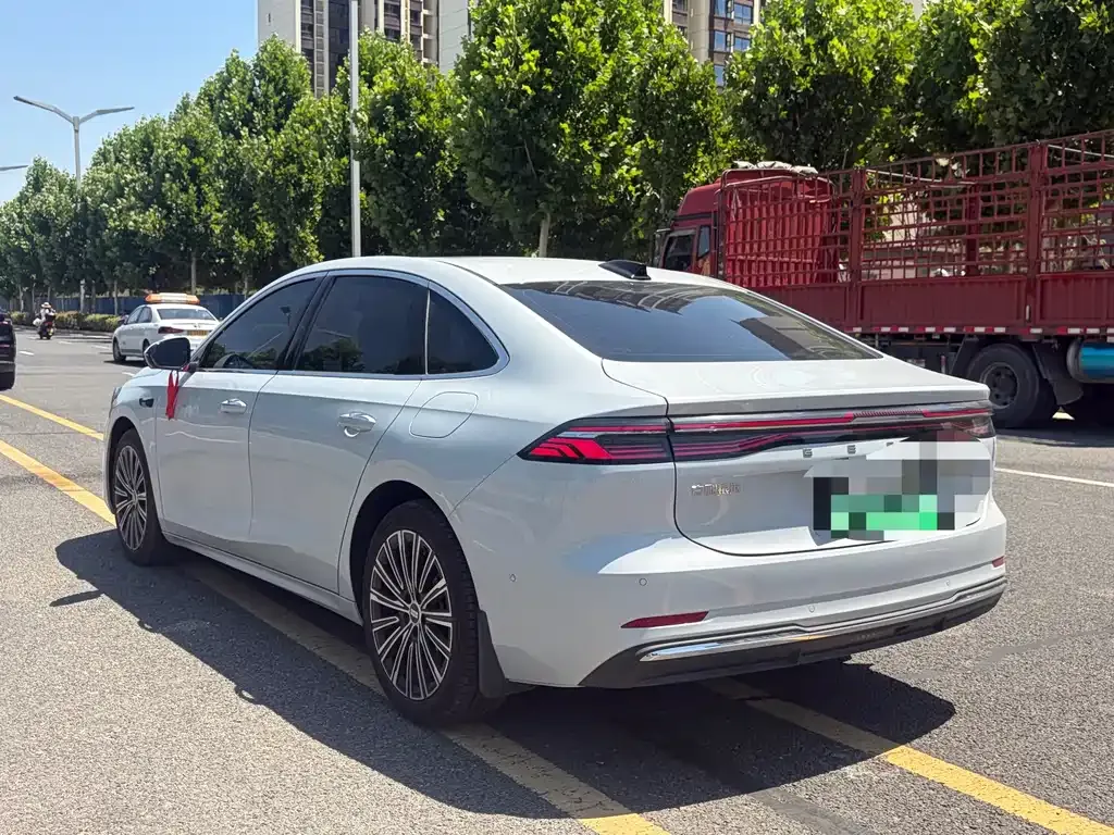 Geely 银河A7 EM — фото 9