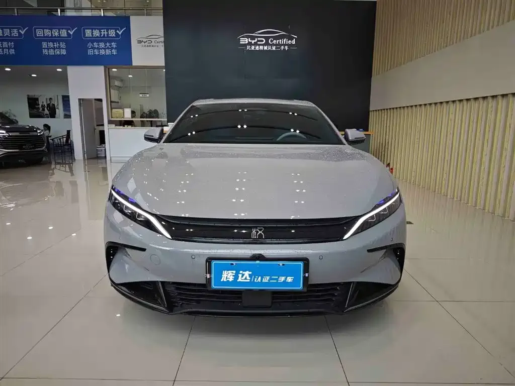 BYD Han — фото 10