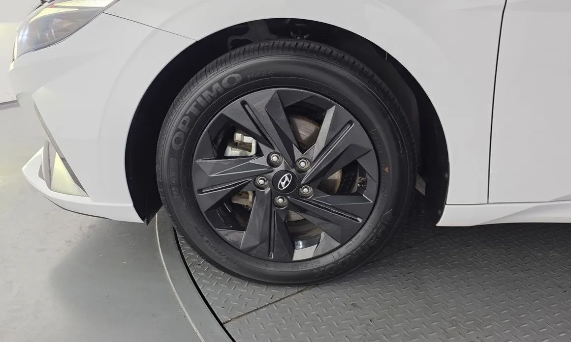 Hyundai AVANTE 2021 из KR, фото 6