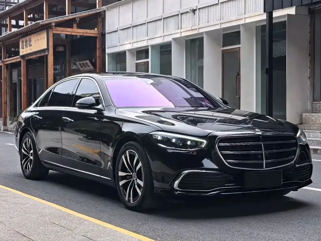 Mercedes-Benz S-Class — фото 1