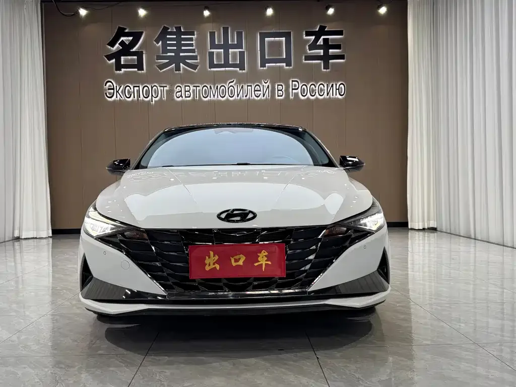 Hyundai Elantra — фото 3