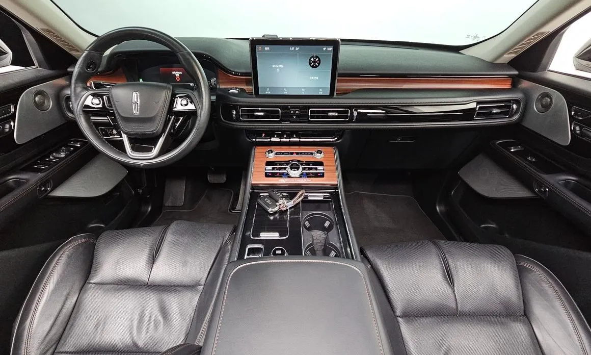 Lincoln Aviator 2021 из KR, фото 9