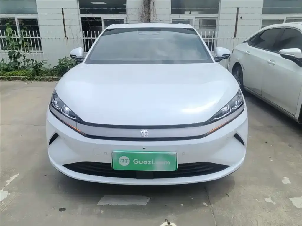 BYD Qin L — фото 10