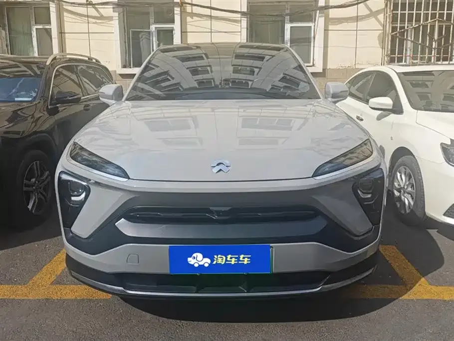 NIO EC6 — фото 10