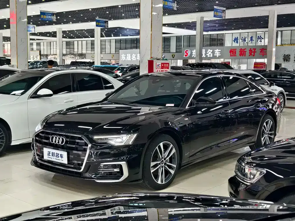 Audi A6L — фото 1