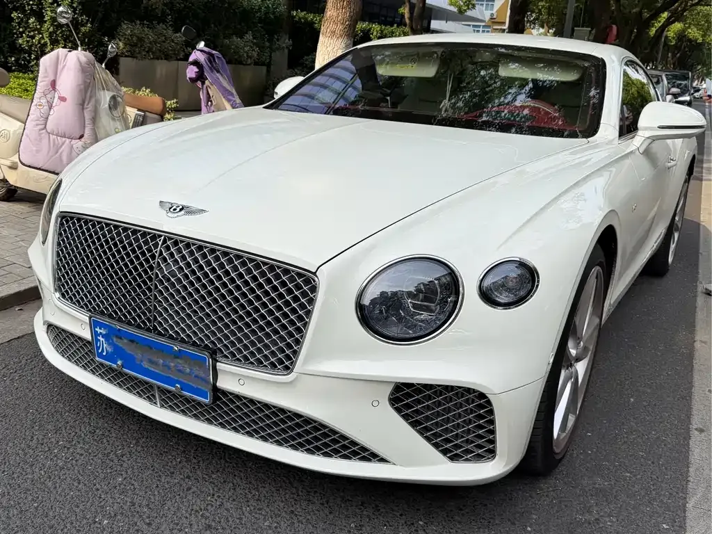 Bentley Continental — фото 1