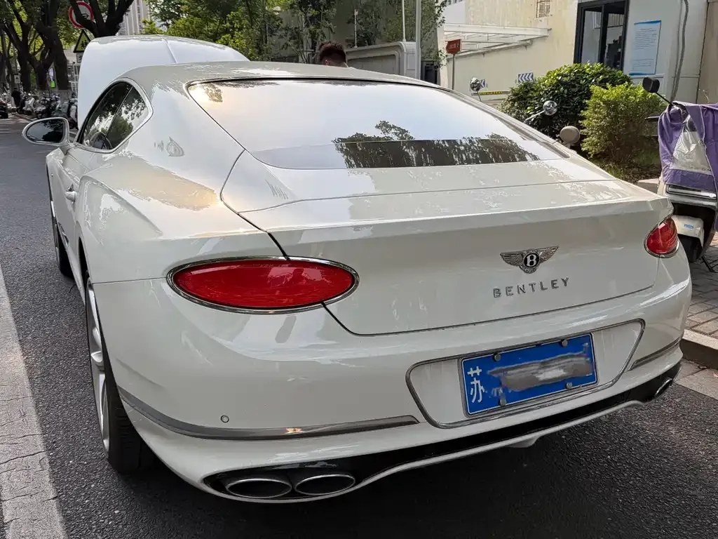 Bentley Continental — фото 7