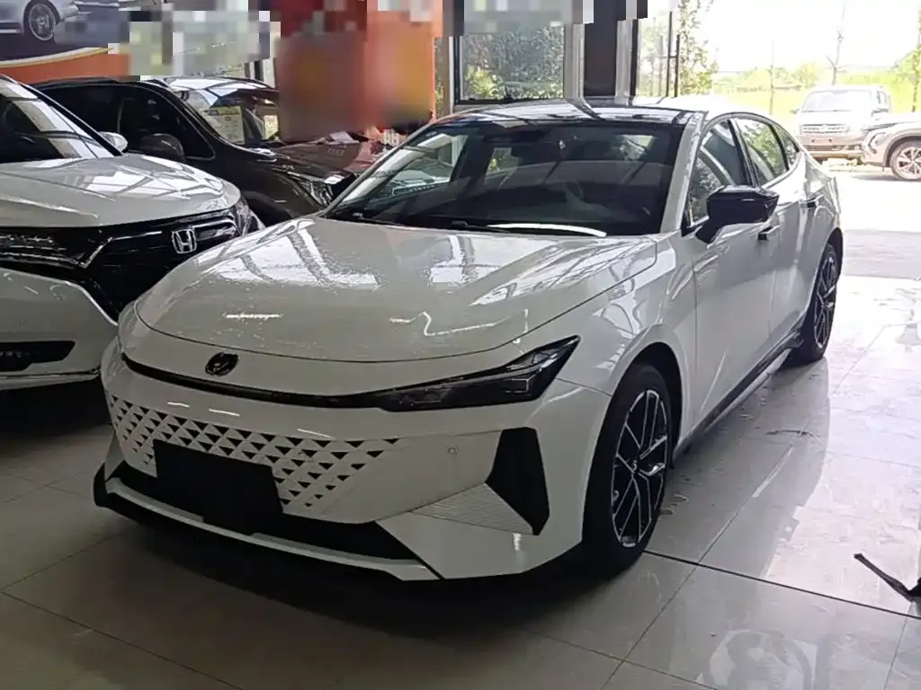 Changan UNI-V iDD 2026 из CN, фото 7