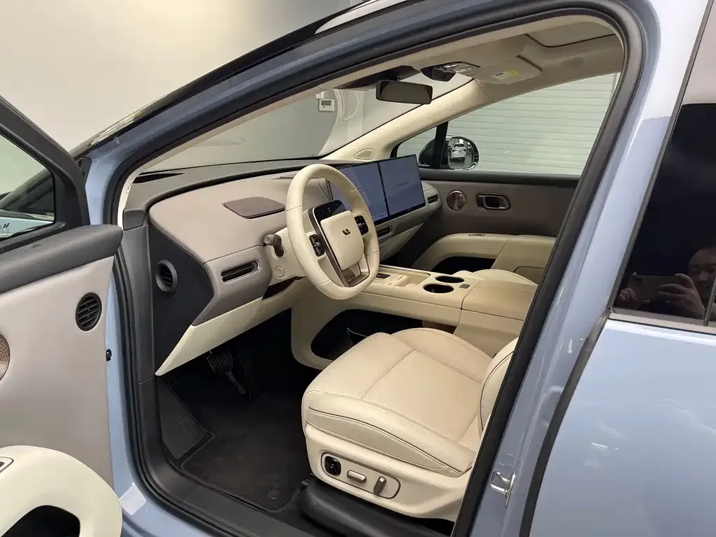 Li Auto i8 2025 из CN, фото 10