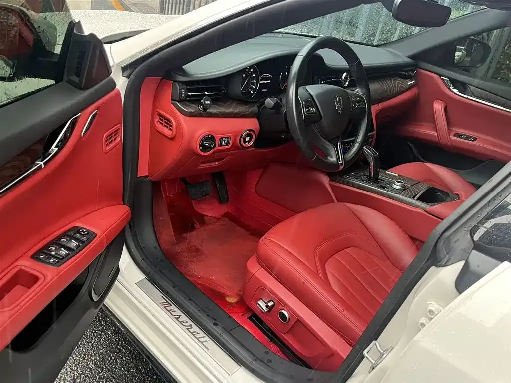 Maserati Quattroporte 2021 из CN, фото 3