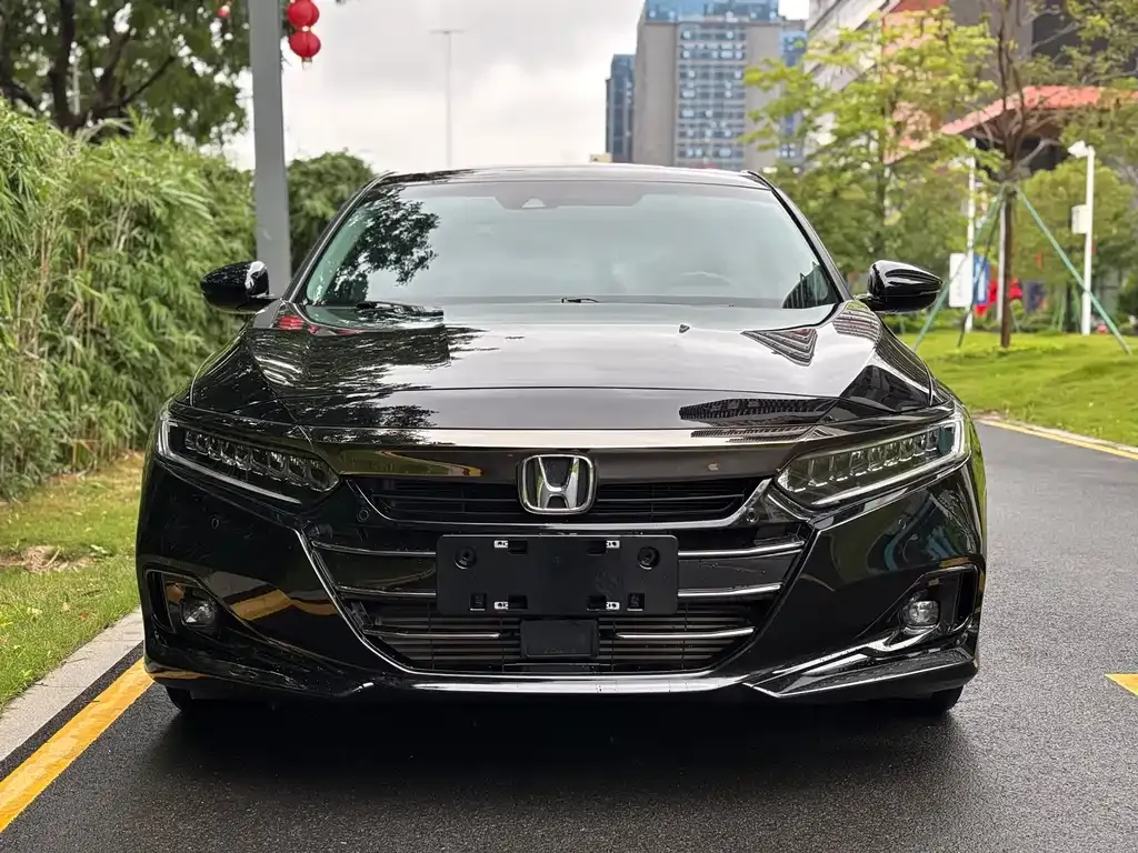 Honda Accord — фото 3