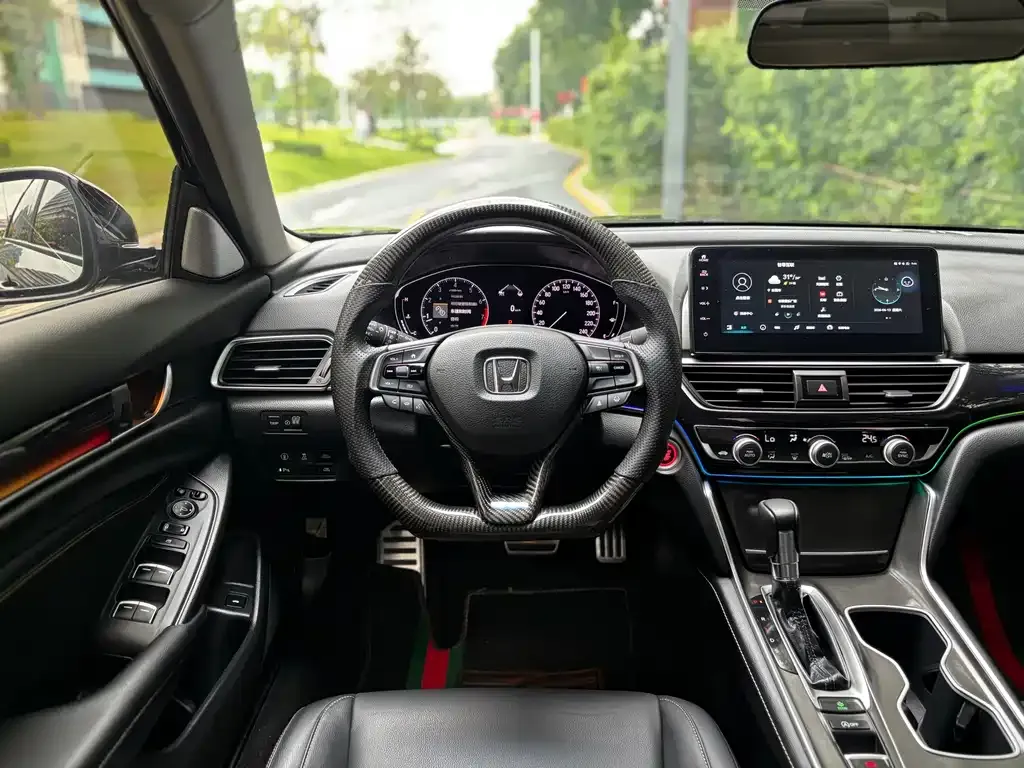Honda Accord — фото 4