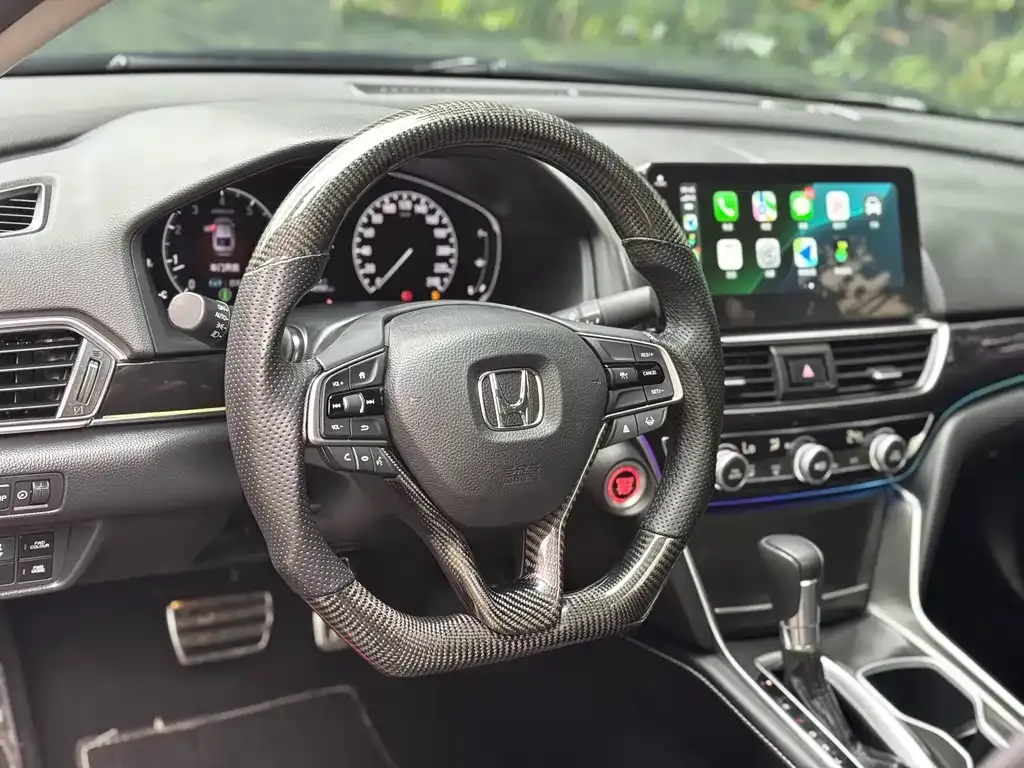 Honda Accord — фото 8