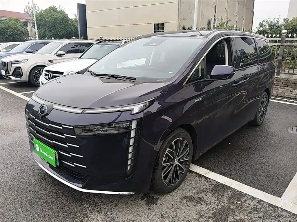 GAC Motor 传祺E8 PHEV — фото 1