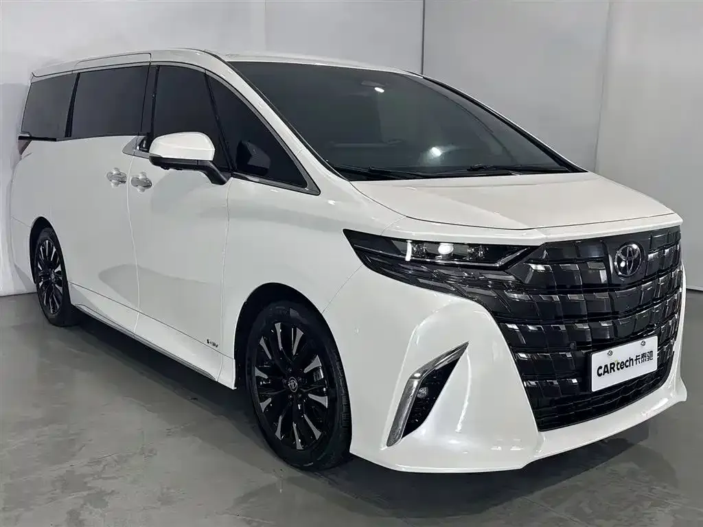 Toyota Alphard — фото 8