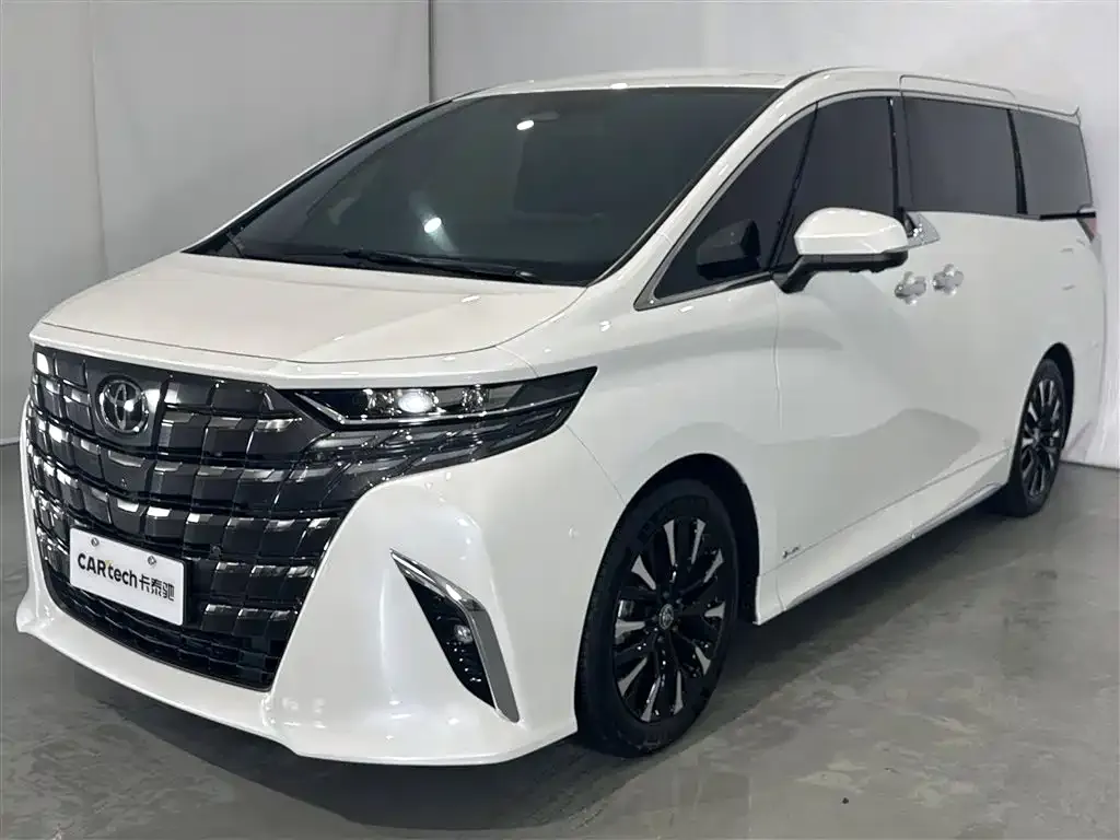 Toyota Alphard — фото 2