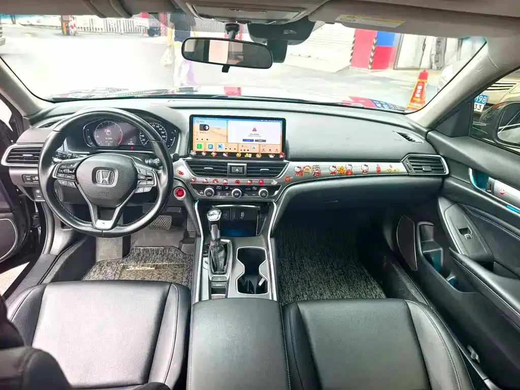Honda Accord — фото 4