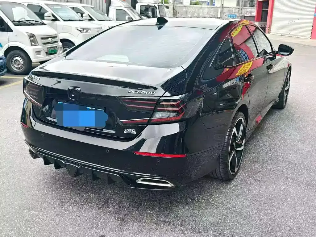 Honda Accord — фото 6