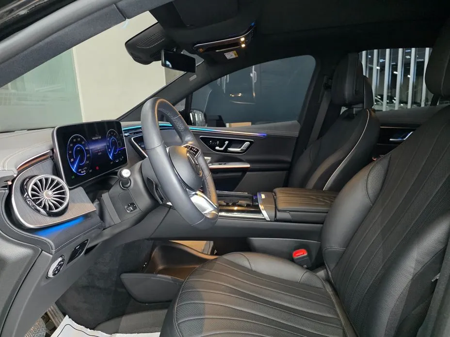 Mercedes-Benz EQE 2023 из KR, фото 8
