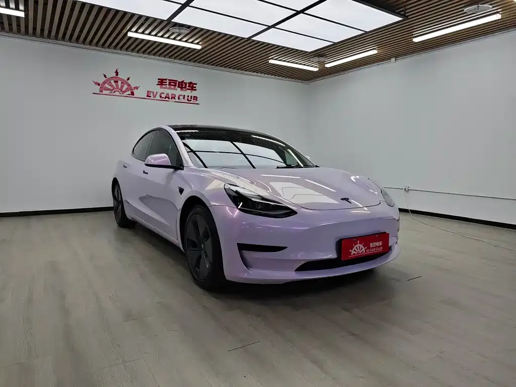 Tesla Model 3 — фото 10