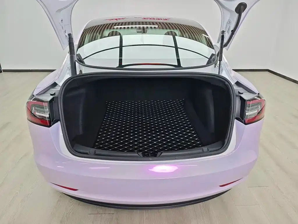 Tesla Model 3 — фото 5