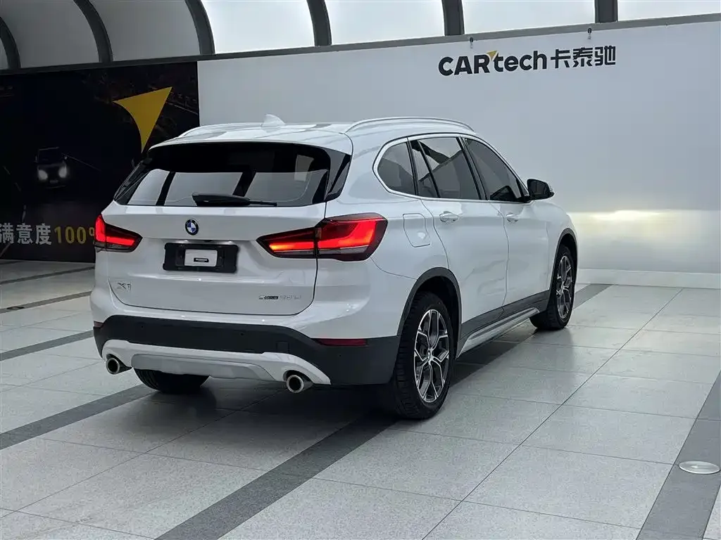BMW X1 — фото 7