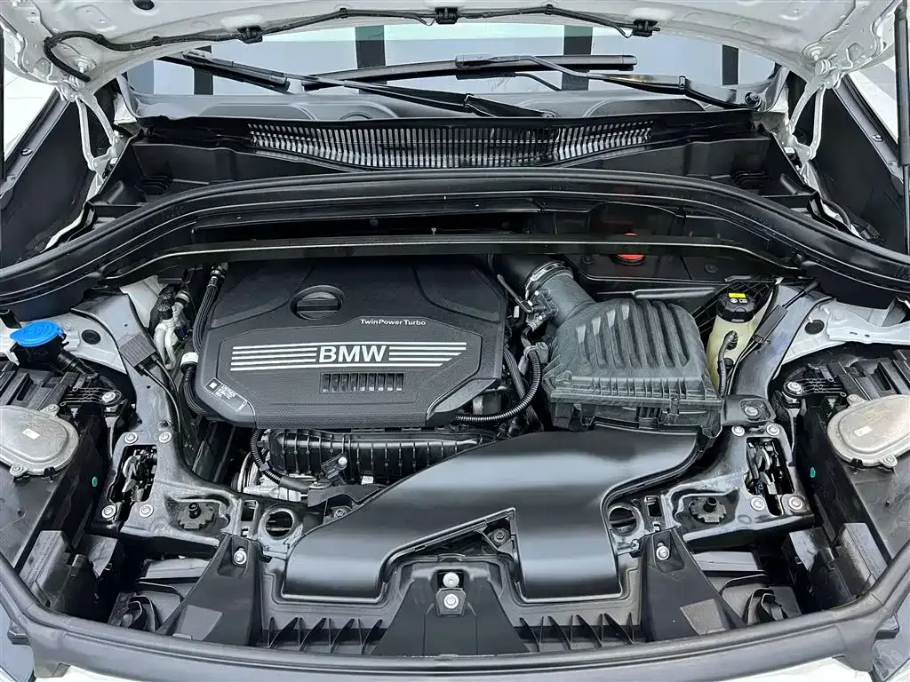 BMW X1 — фото 10