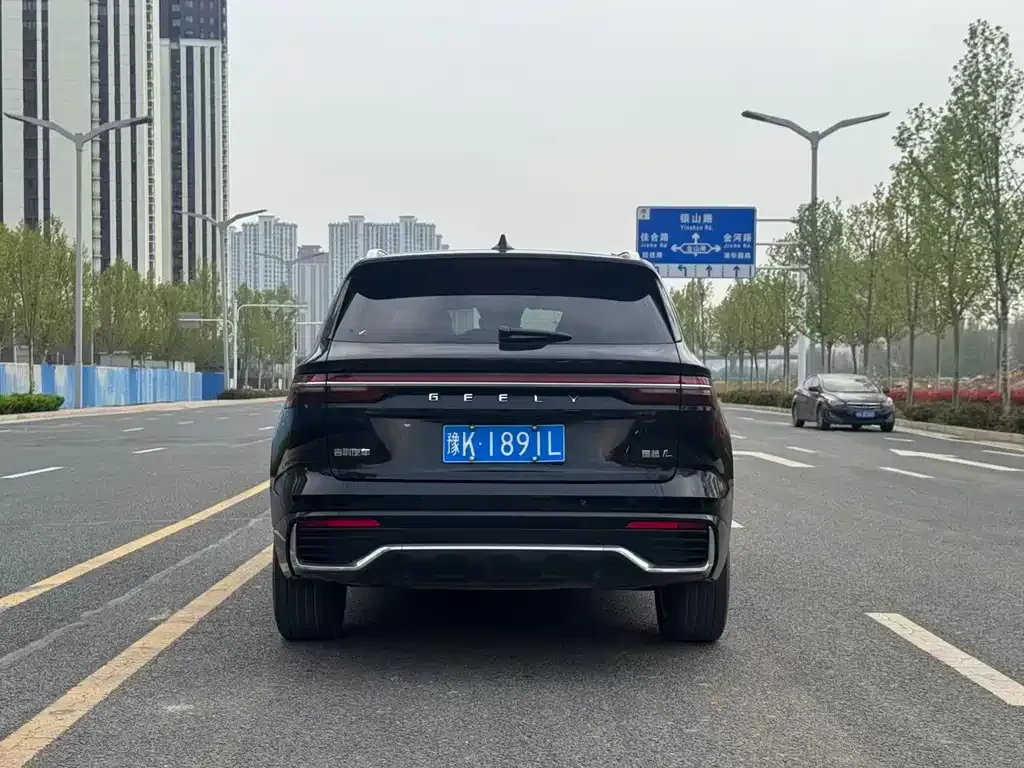 Geely Xingyue L — фото 3